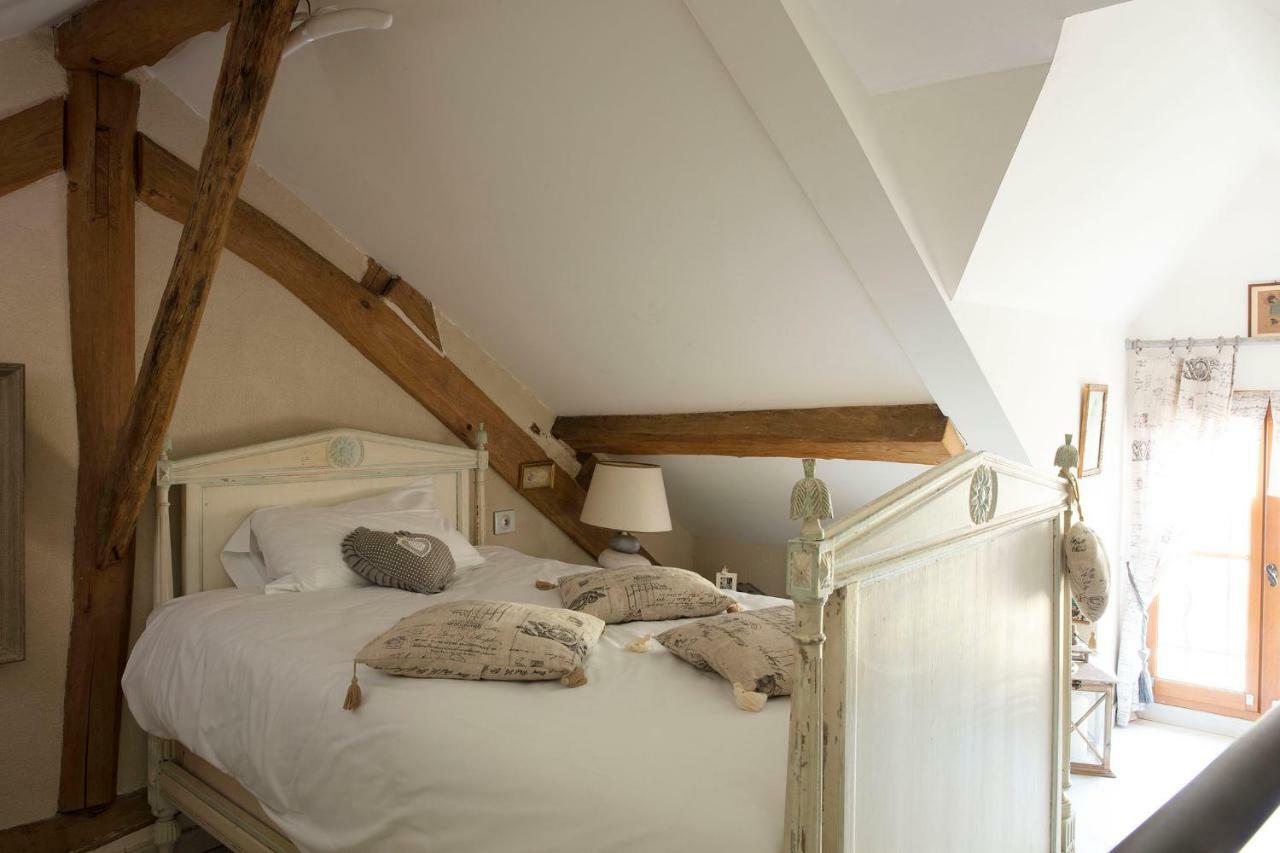 Maison D'Hotes A L'Ombre Bleue Mittainville Bagian luar foto