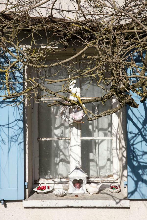 Maison D'Hotes A L'Ombre Bleue Mittainville Bagian luar foto